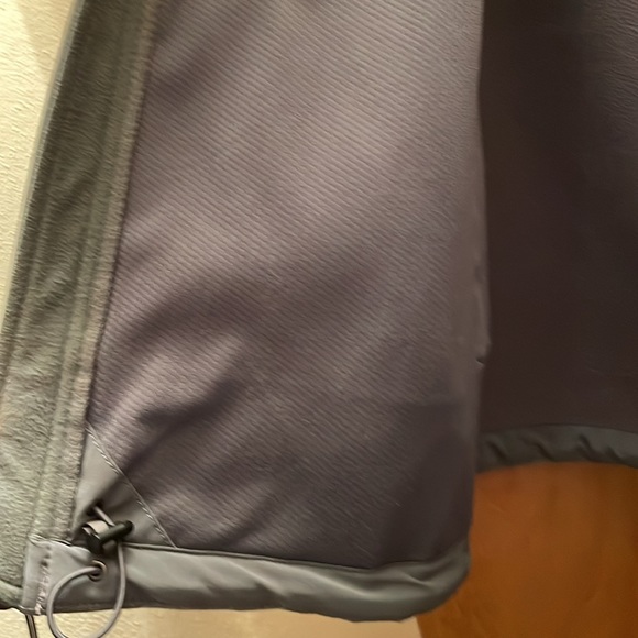 The North Face men’s jacket XL gray heathered with solid gray trim. - Picture 7 of 7